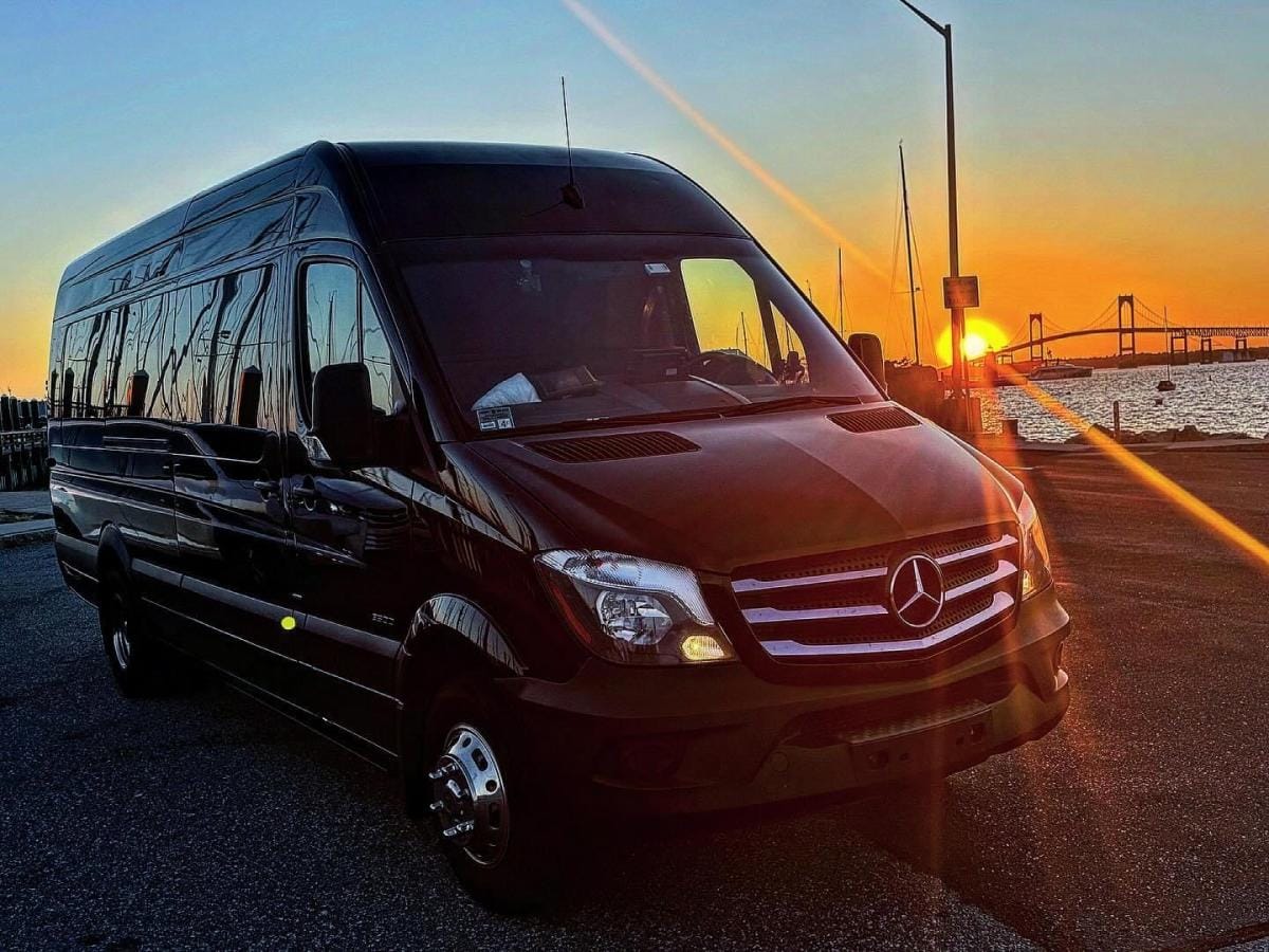 Luxury transportation Providence for Business and Special Occasions